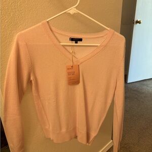 Light pink cashmere sweater